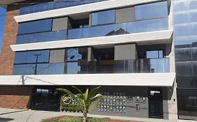 Studio 105 Maravilhoso Frente Mar com Piscina